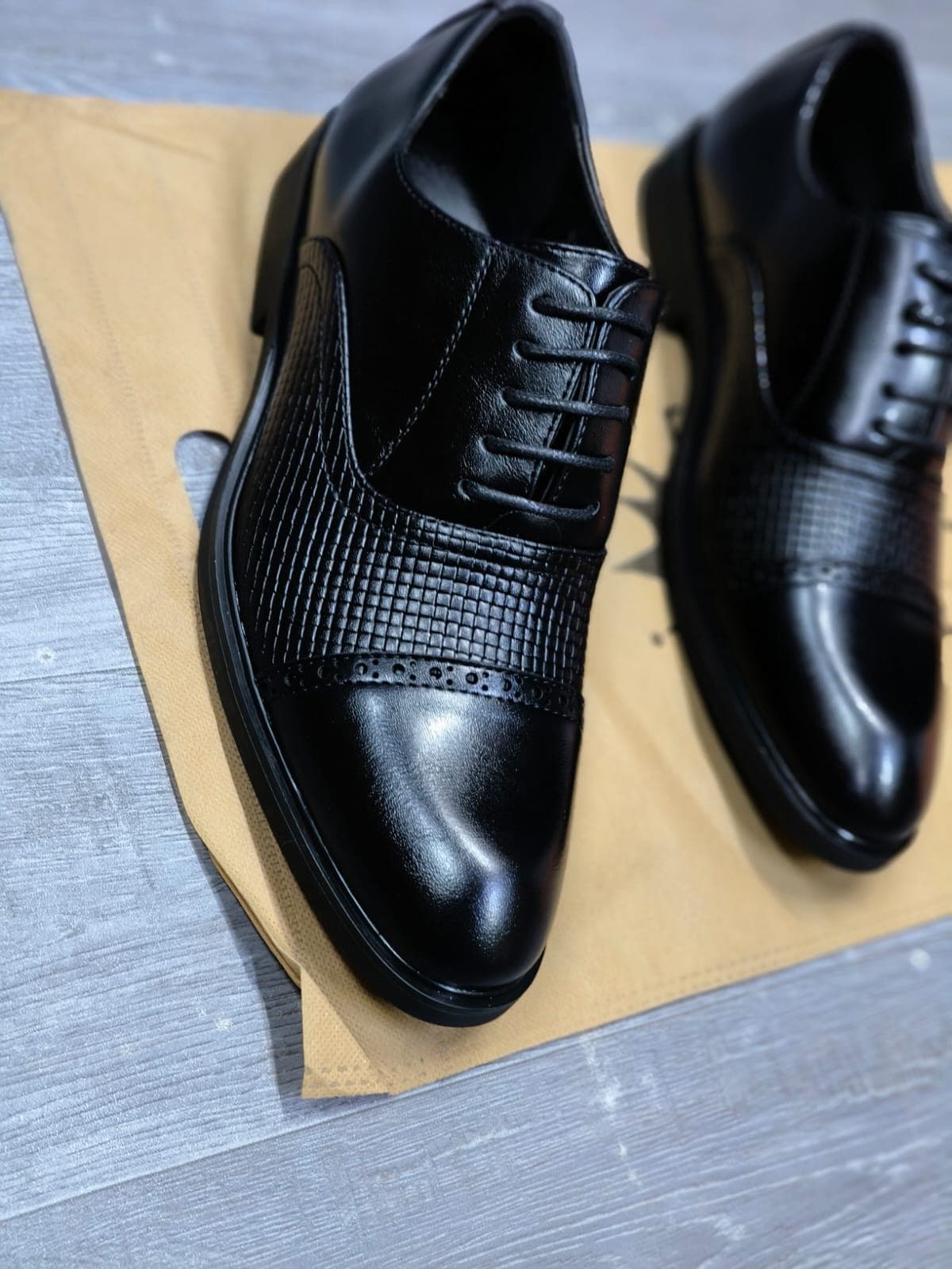 Polished Black oxford shoe for men — Black Woven-Panel Oxford